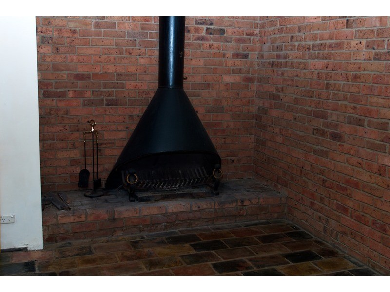 89 Albatross Road, Berkeley Vale NSW 2261