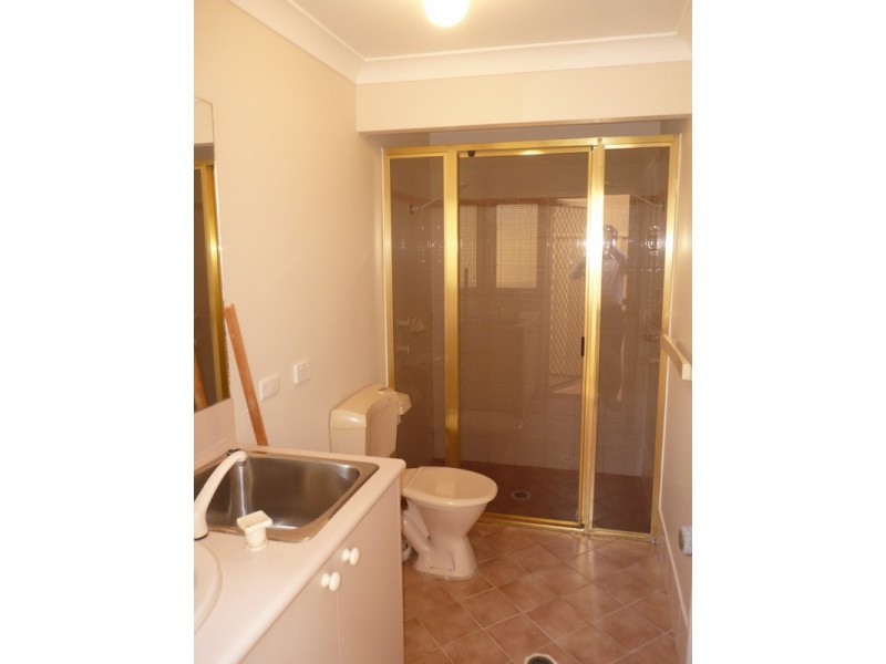 4a Lavinia Street, Forresters Beach NSW 2260