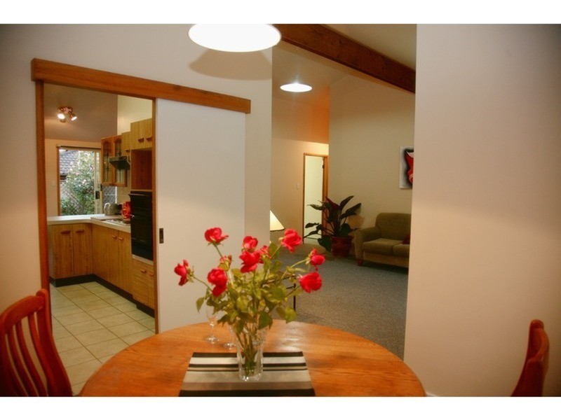 16 Premier Way, Bateau Bay NSW 2261