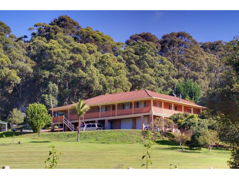 2 Pinaroo Road, Wamberal NSW 2260