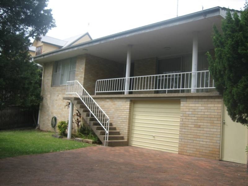 4 McGee Avenue, Wamberal NSW 2260