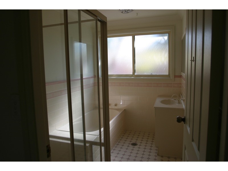 2/15 Maas Parade, Forresters Beach NSW 2260