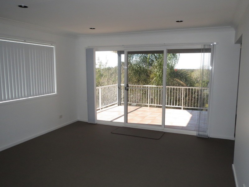 2/716a The Entrance Road, Wamberal NSW 2260