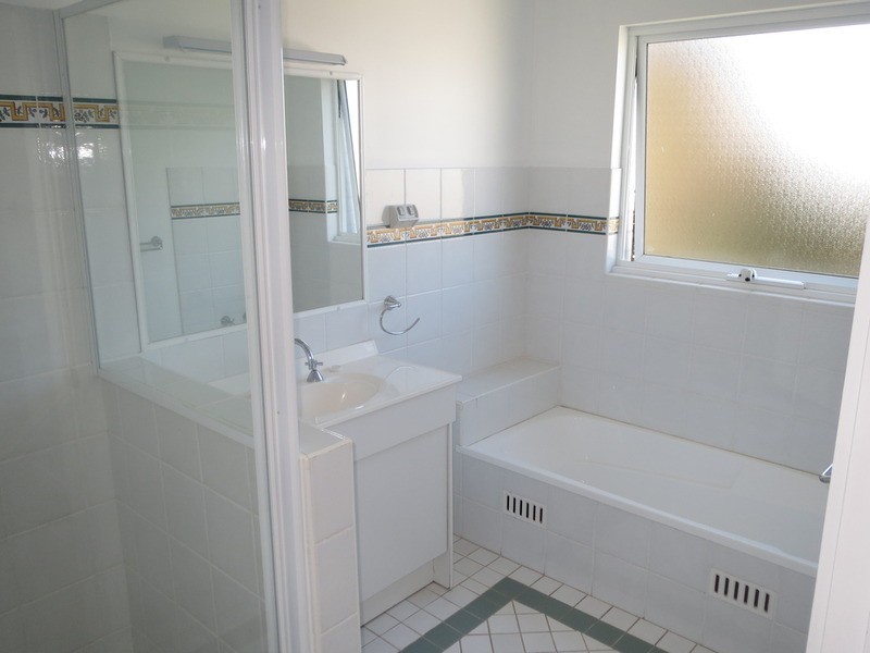 2/716a The Entrance Road, Wamberal NSW 2260