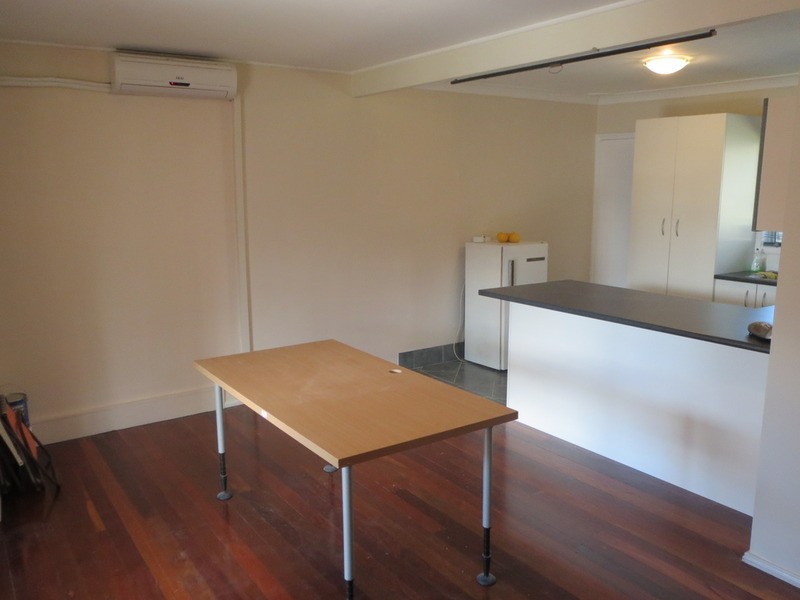 2/981 The Entrance Road, Forresters Beach NSW 2260