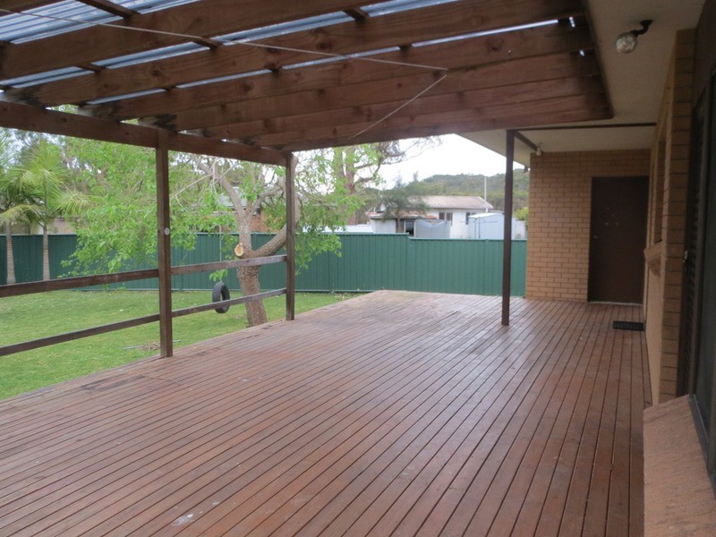 2 Malkana Avenue, Forresters Beach NSW 2260