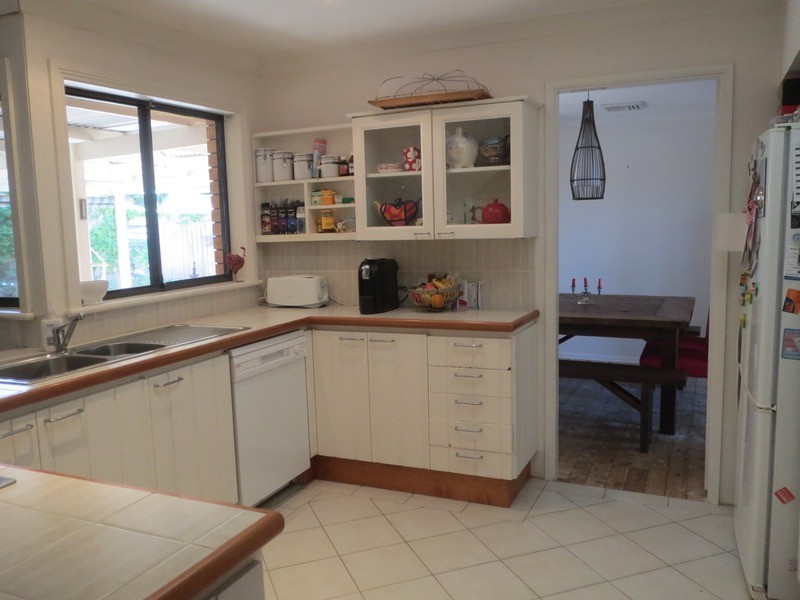 15 Marilyn Crescent, Tumbi Umbi NSW 2261