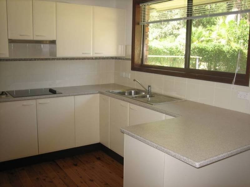 10 Windsor Road, Wamberal NSW 2260