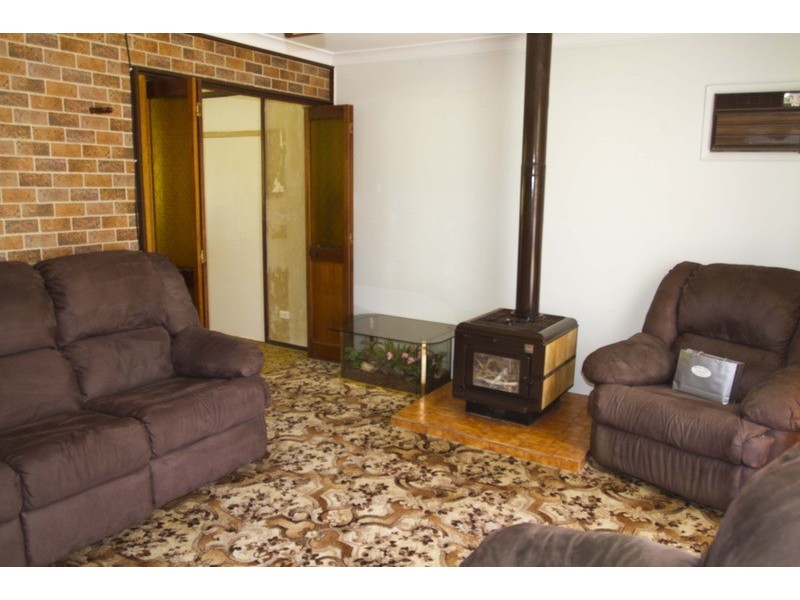 42 Windsor  Road, Wamberal NSW 2260