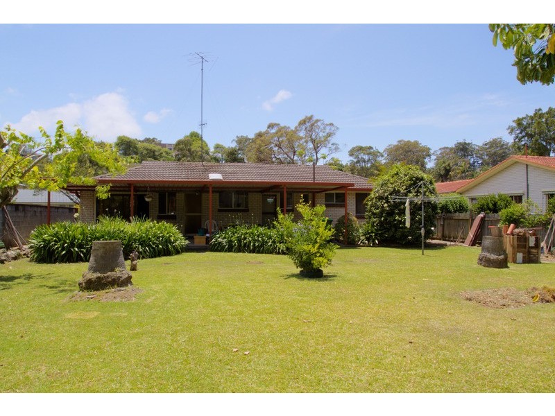 42 Windsor  Road, Wamberal NSW 2260