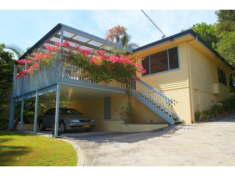 30 Grove  Road, Wamberal NSW 2260