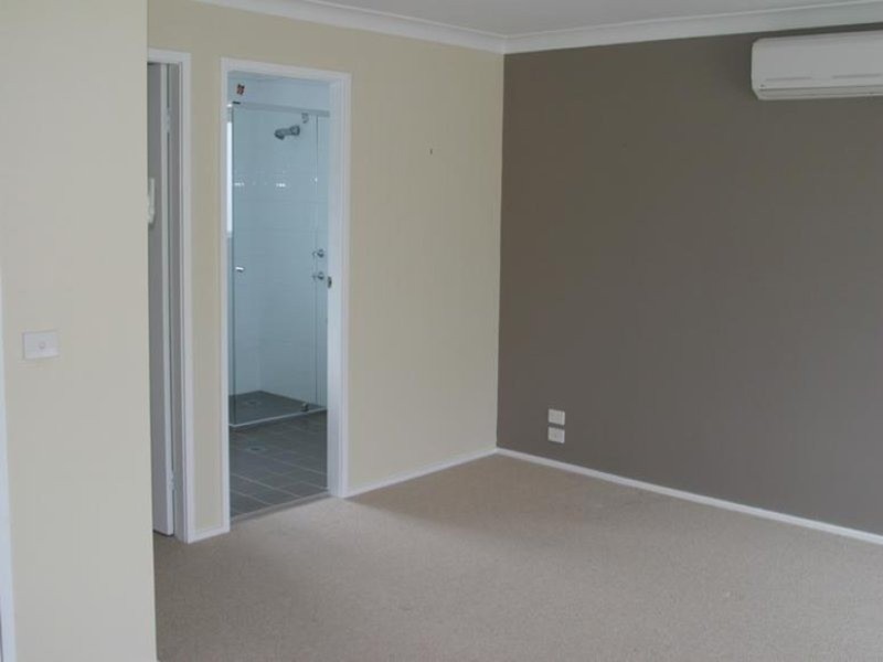 6 John Street, Forresters Beach NSW 2260