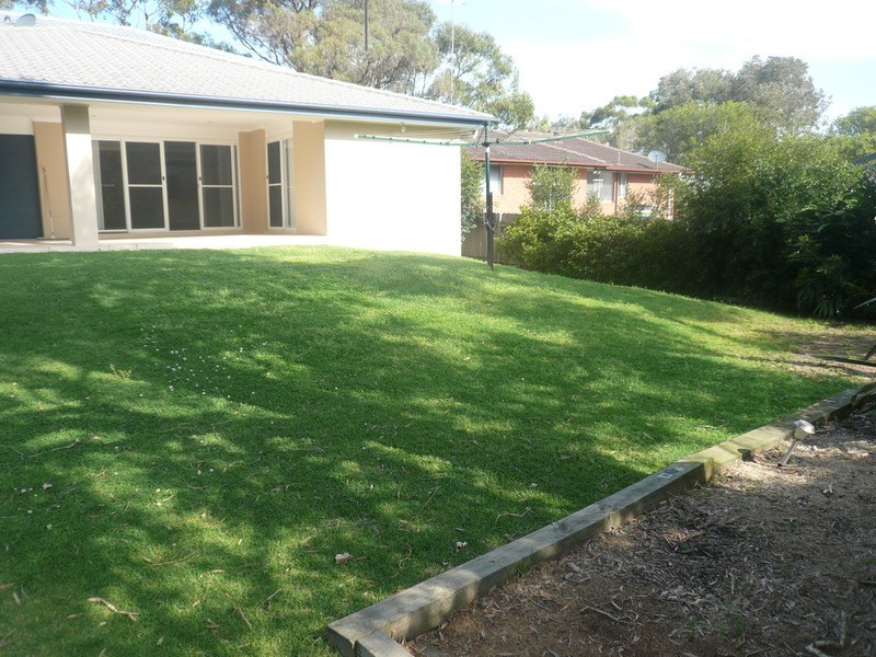 6 John Street, Forresters Beach NSW 2260