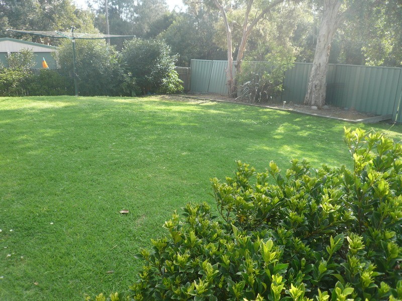 6 John Street, Forresters Beach NSW 2260