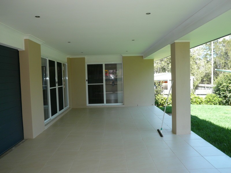 6 John Street, Forresters Beach NSW 2260