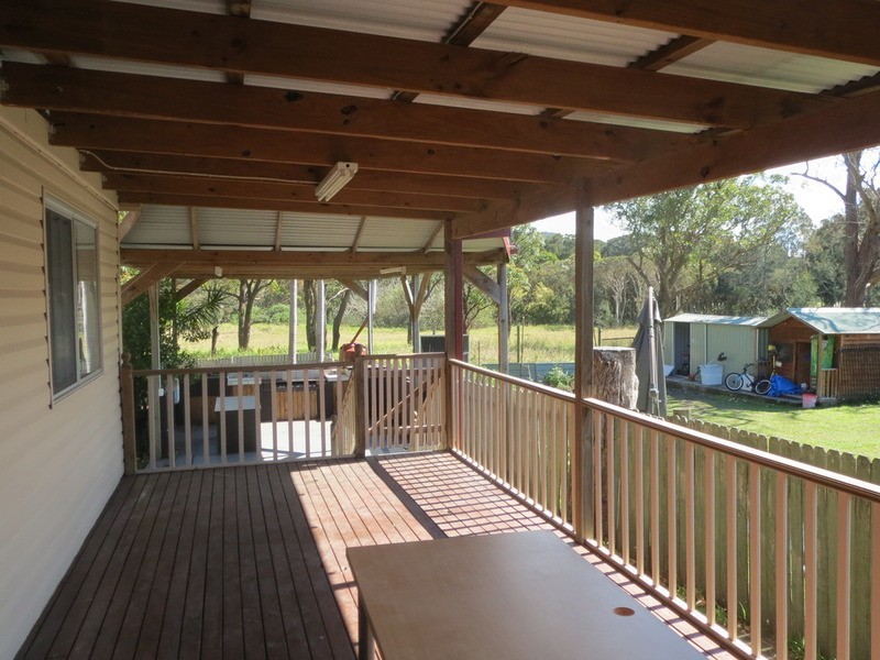 2/981 The Entrance Road, Forresters Beach NSW 2260