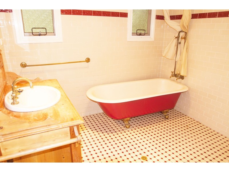 753 The Entrance Road, Wamberal NSW 2260