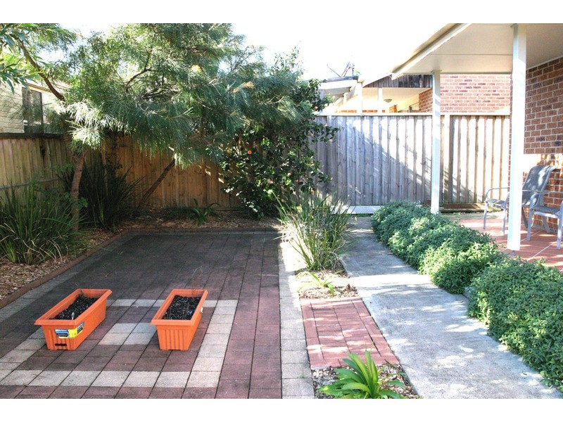 2/15 Maas Parade, Forresters Beach NSW 2260