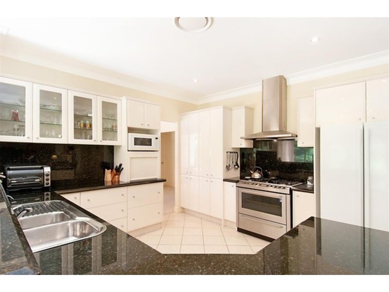 9 High Valley  Close, Wamberal NSW 2260