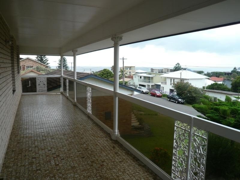 3/11 Lumeah Avenue, Wamberal NSW 2260