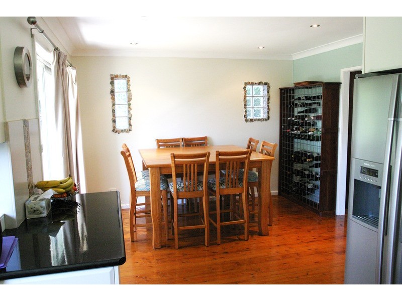 9 Somerset  Close, Wamberal NSW 2260
