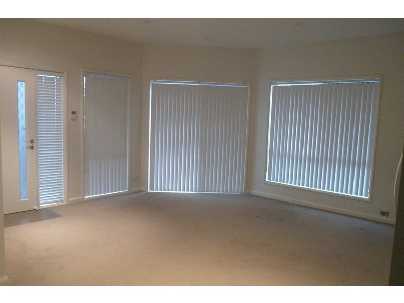 2/46 Ferndale Street, Killarney Vale NSW 2261