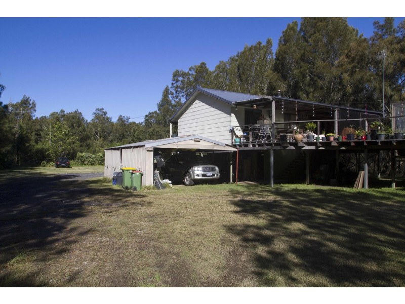 915 The Entrance Road, Forresters Beach NSW 2260