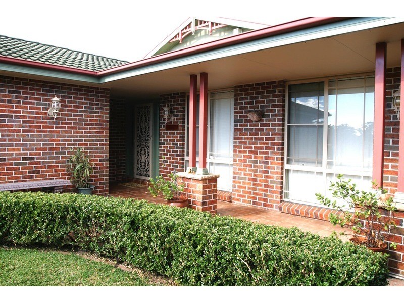 16 Severn Close, Erina NSW 2250