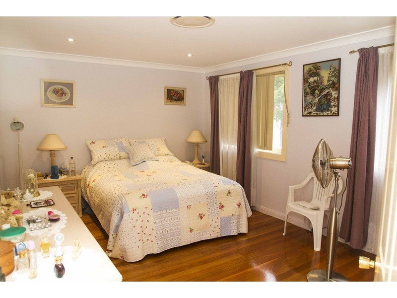 17 Tallowood Crescent, Erina NSW 2250