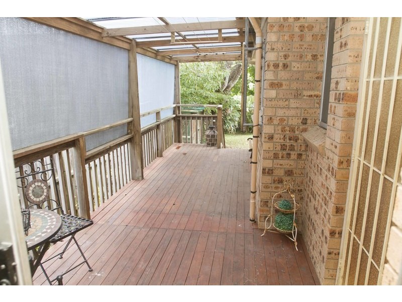 21 Joan Street, Forresters Beach NSW 2260