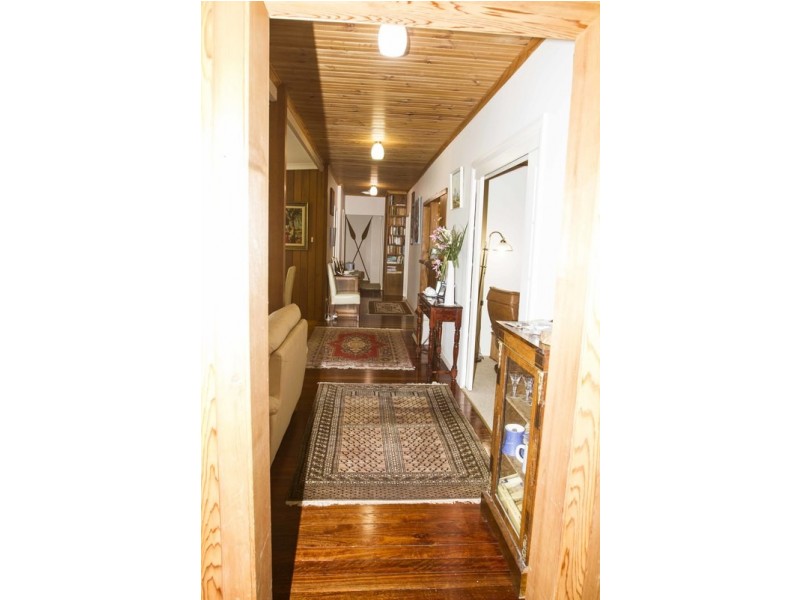 42 Matcham Road, Erina Heights NSW 2260