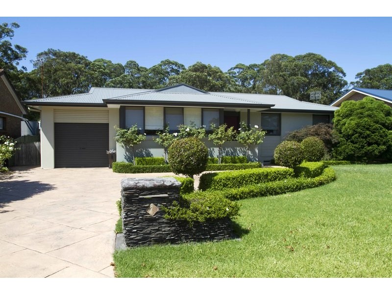 52 Windsor Road, Wamberal NSW 2260