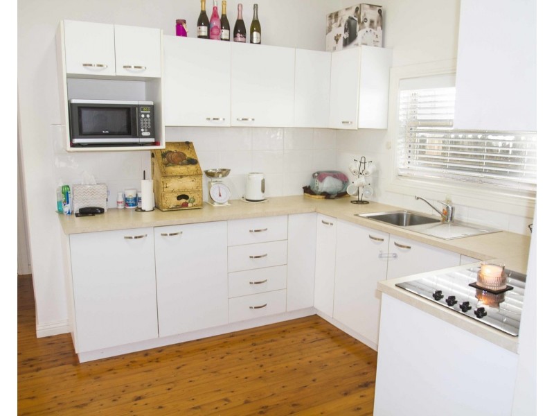 87 Hume Boulevard, Killarney Vale NSW 2261