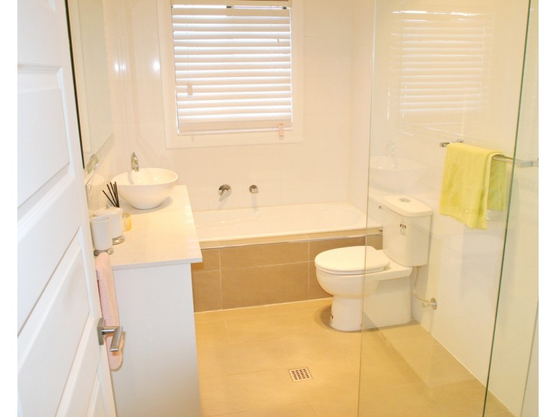 742 The Entrance Road, Wamberal NSW 2260