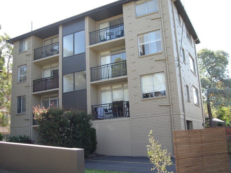 6/18 Pittwater Road, Gladesville NSW 2111