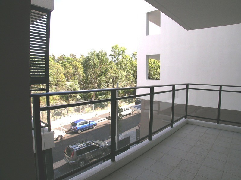 18/Bayside, 9 Bay Drive, Meadowbank NSW 2114