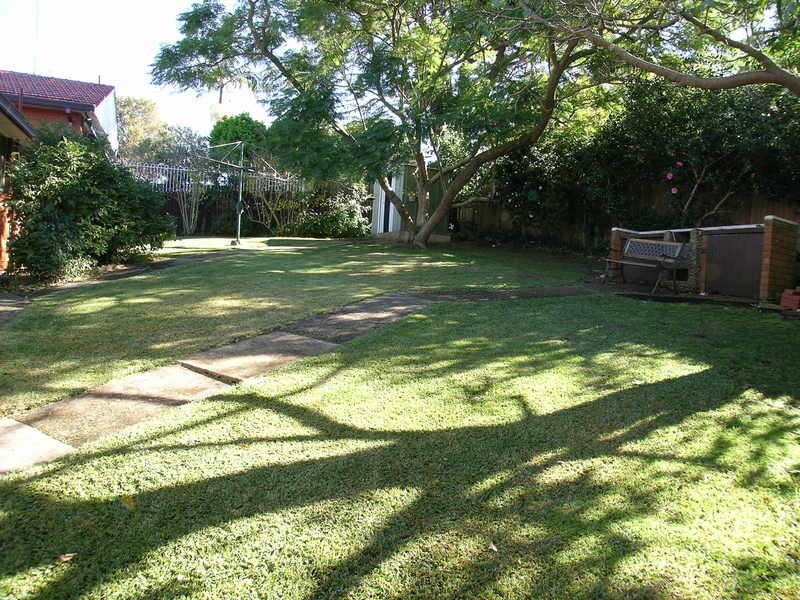 7 Lund Street, Denistone NSW 2114