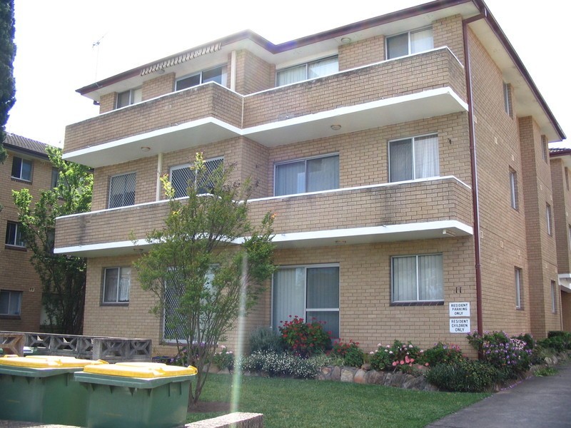 9/11 Station Street, Dundas NSW 2117