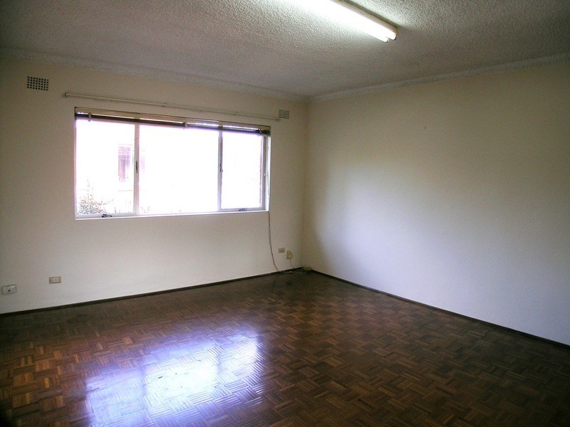 9/20 Bank Street, Meadowbank NSW 2114