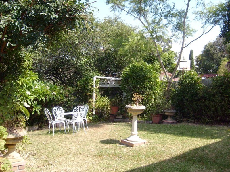 6 Mimos Street, West Ryde NSW 2114