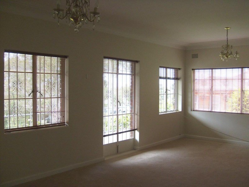 17 Gordon Crescent, Denistone NSW 2114