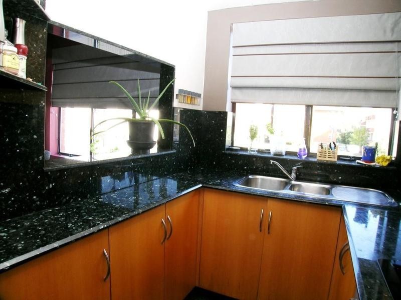 2/7 Bank Street, Meadowbank NSW 2114