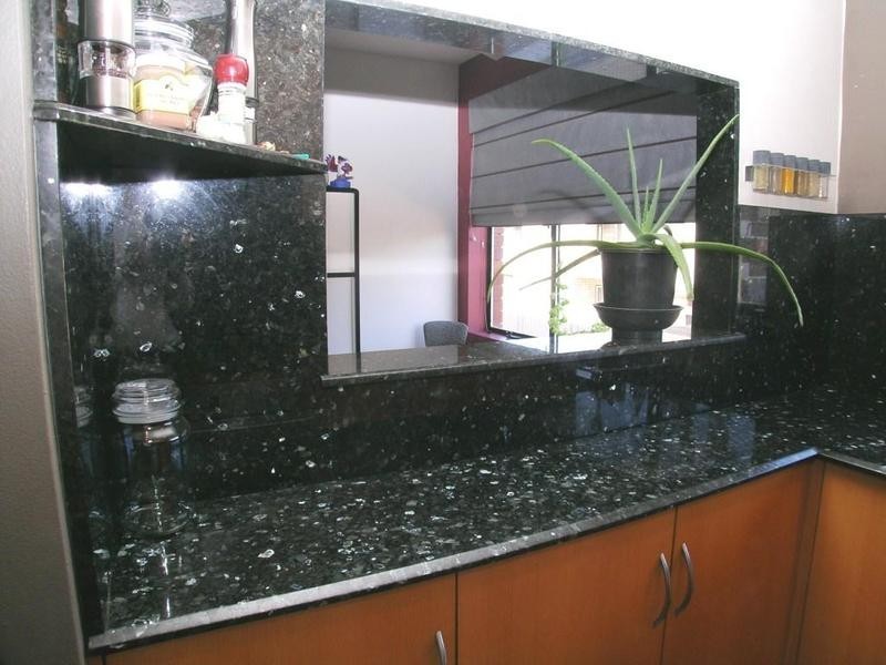 2/7 Bank Street, Meadowbank NSW 2114