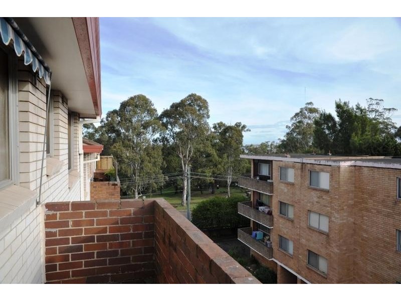 21/3-5 Meadow Crescent, Meadowbank NSW 2114