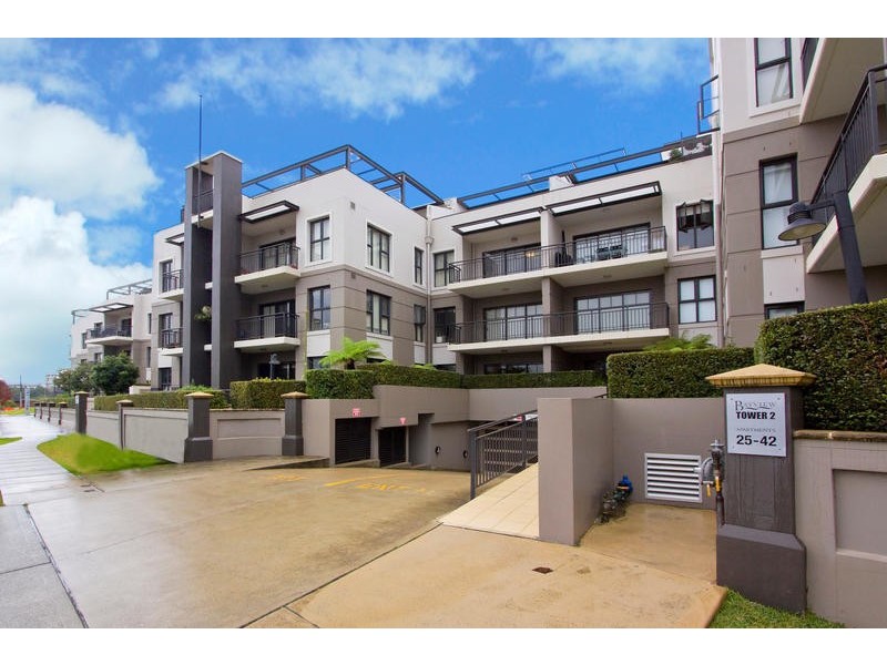 13/143 Bowden Street, Meadowbank NSW 2114