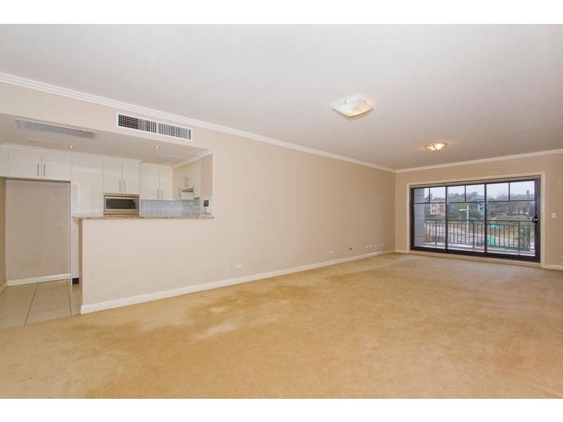 13/143 Bowden Street, Meadowbank NSW 2114