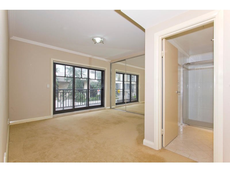 13/143 Bowden Street, Meadowbank NSW 2114