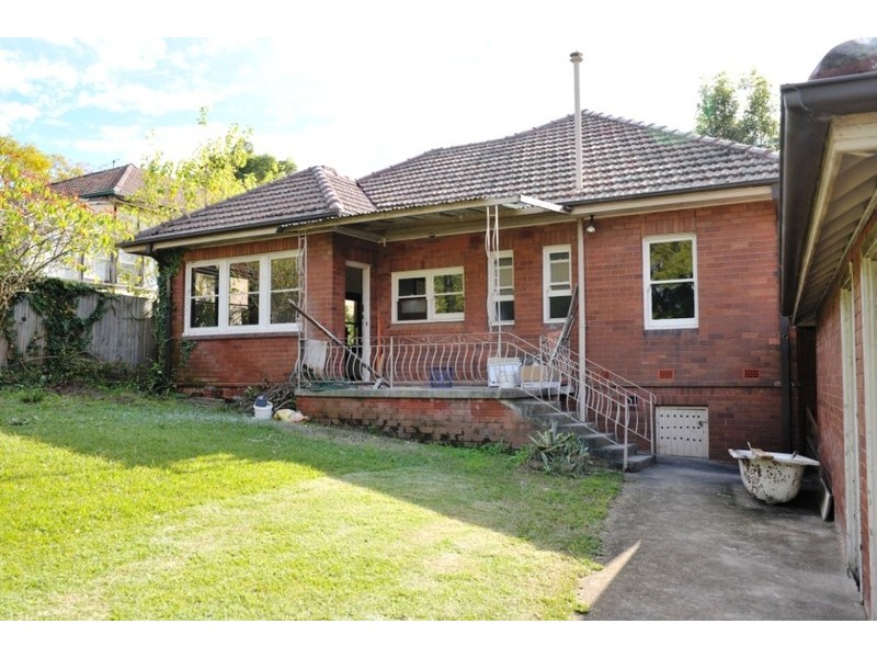 4 Simla Road, Denistone NSW 2114