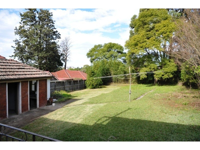 4 Simla Road, Denistone NSW 2114