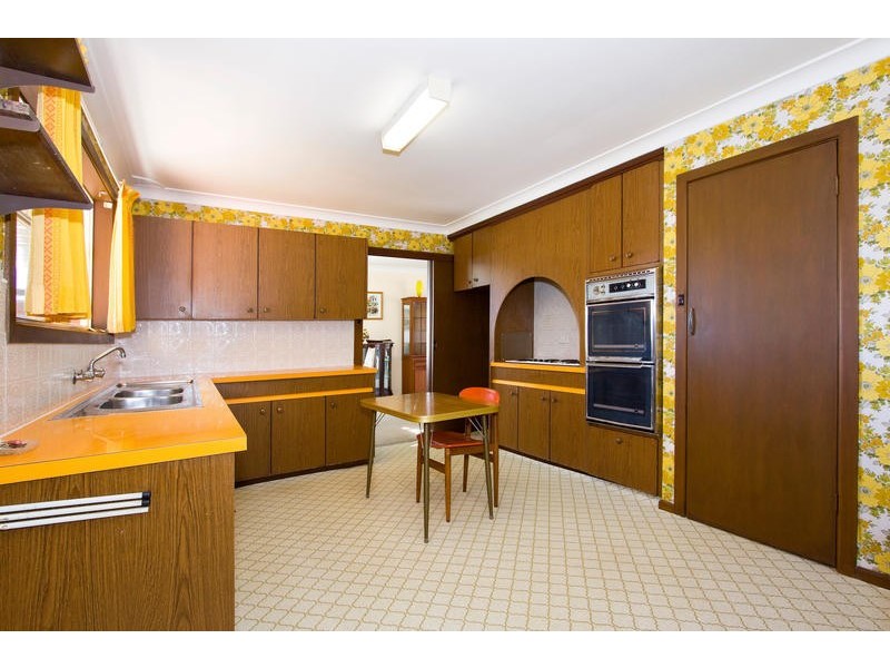 6 Birdwood Street, Denistone East NSW 2112